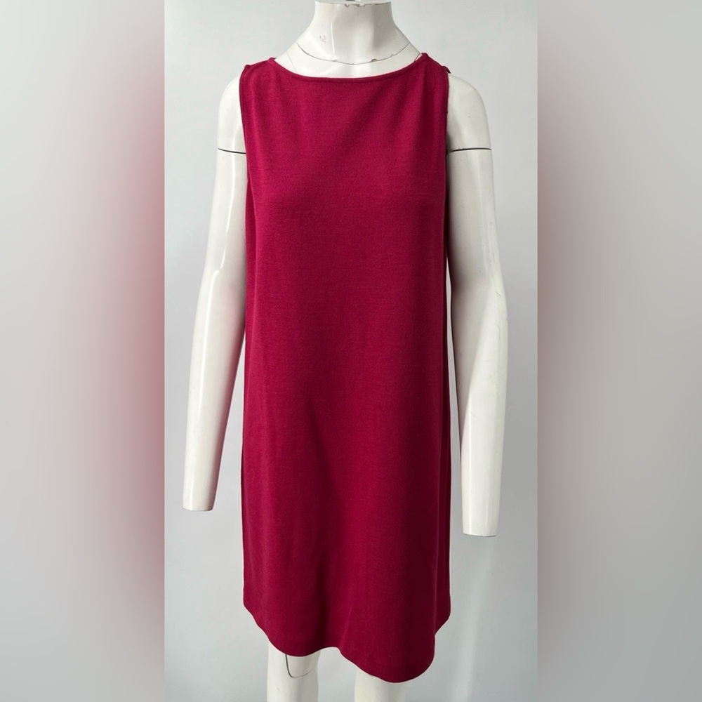St. John PF21 GRP1 Wool Blend Sleeveless Shift Dress in Cherry sz M NWT